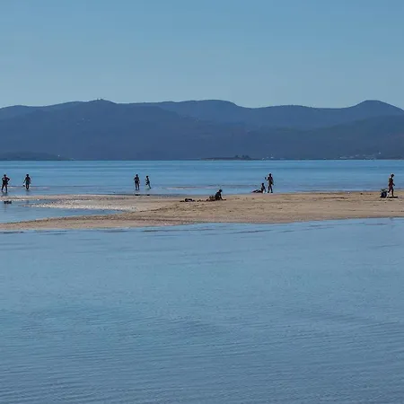 펜션 3 Bedroom Awesome In Mliniste