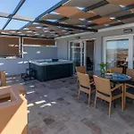 Cozy Home In Mliniste With House A Panoramic View Сasa de vacaciones *