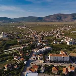 Cozy Home In Mliniste With House A Panoramic View Сasa de vacaciones