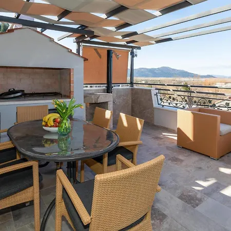 3 Bedroom Awesome In Mliniste