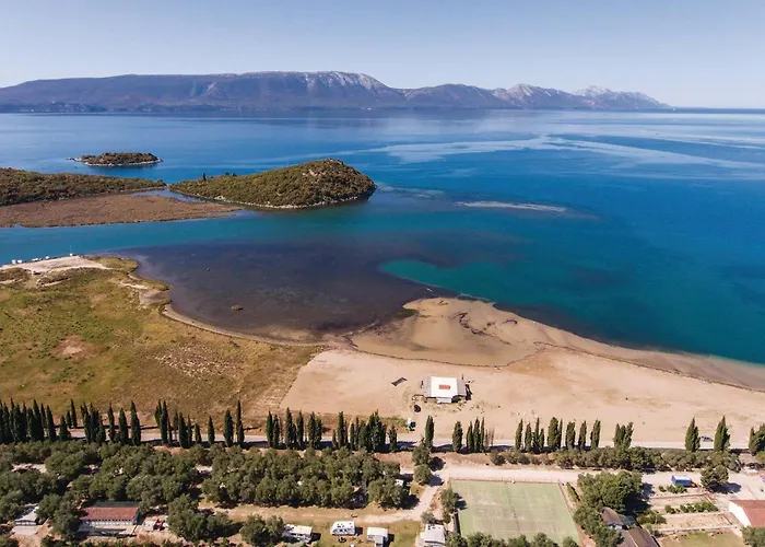 3 Bedroom Awesome In Casa de Férias *