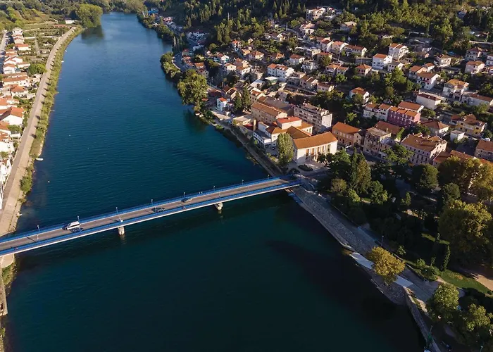 Casa de Férias 3 Bedroom Awesome In Mliniste