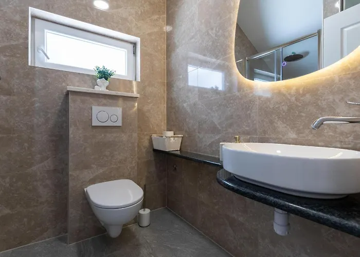 3 Bedroom Awesome In Mliniste